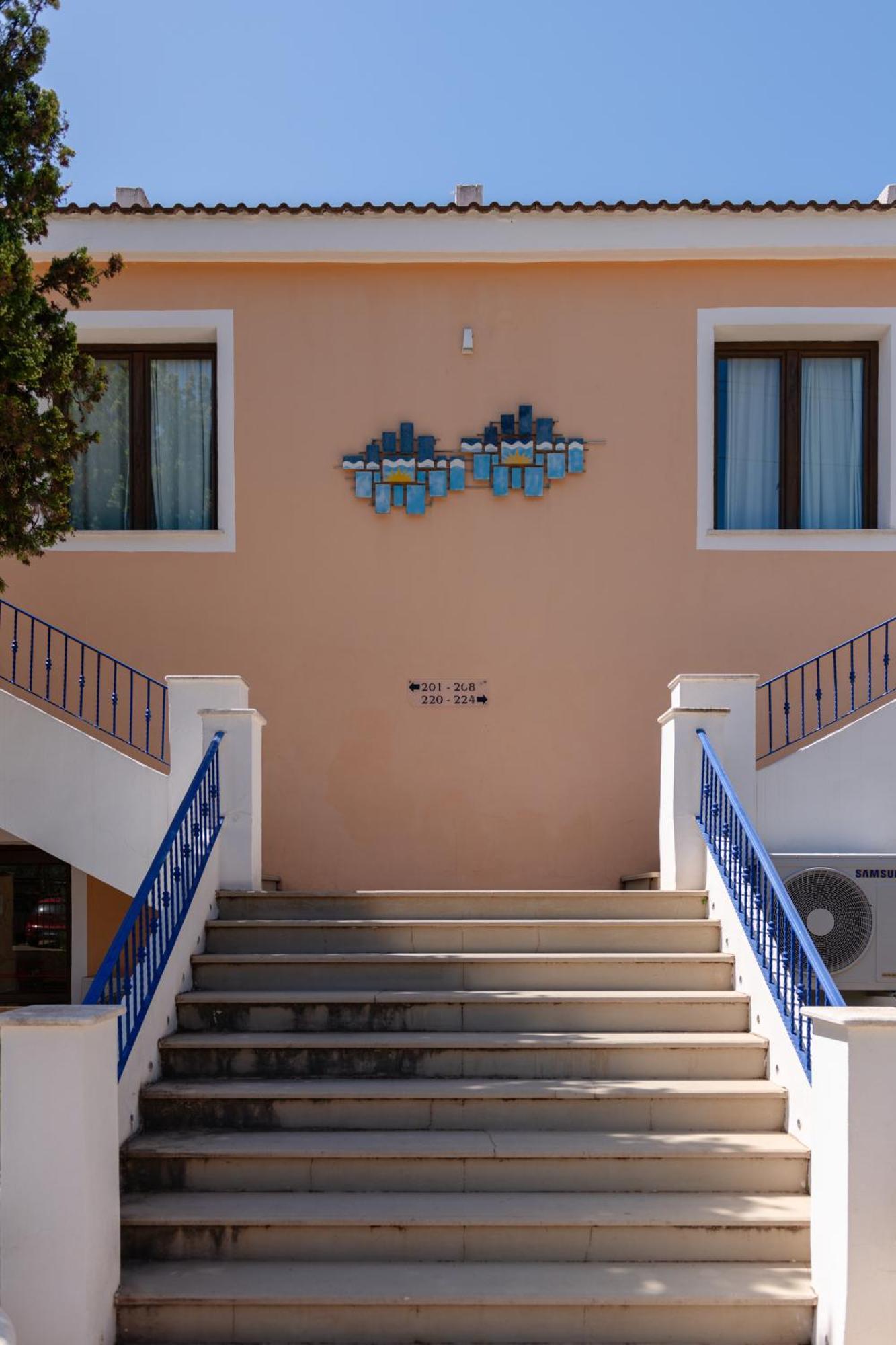 Amareclub Rocca Dorada Hotel Santa Margherita di Pula